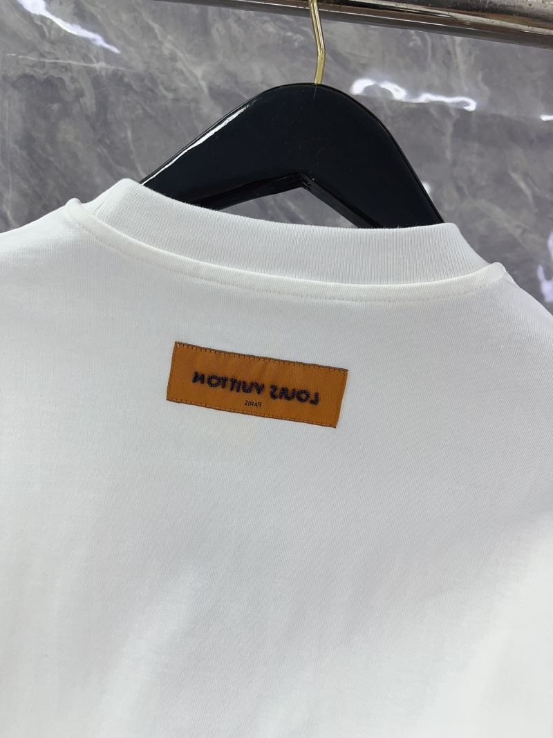 Unclassified Brand T-Shirts